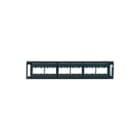 Panduit - Front-/patchpan. leeg kast/lessenr Patchp 12V Muurbeugel