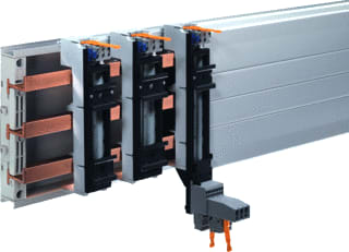 Rittal - SV RiLine OM Stroomrailadapter Sv Premiumadapter 9340930