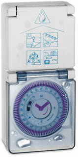 Intermatic - Schakelklok voor wandcontactdoos Pt 410 F 180 Eu