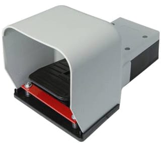 New Elfin - Voetschakelaar 060pp3pt22