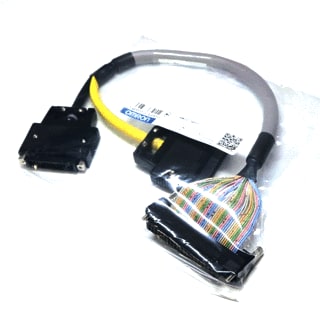 Omron - Patchkabel telecommunicatie xw2zs011