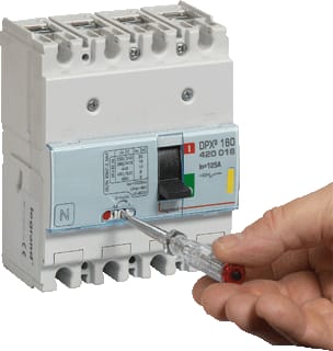 Legrand - LEXIC DPX3 Vermogensschakelaar Vermschk 420017 4P 160A